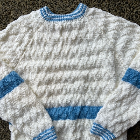 like new handknit sweater , size xl-3x - Picture 7 of 7